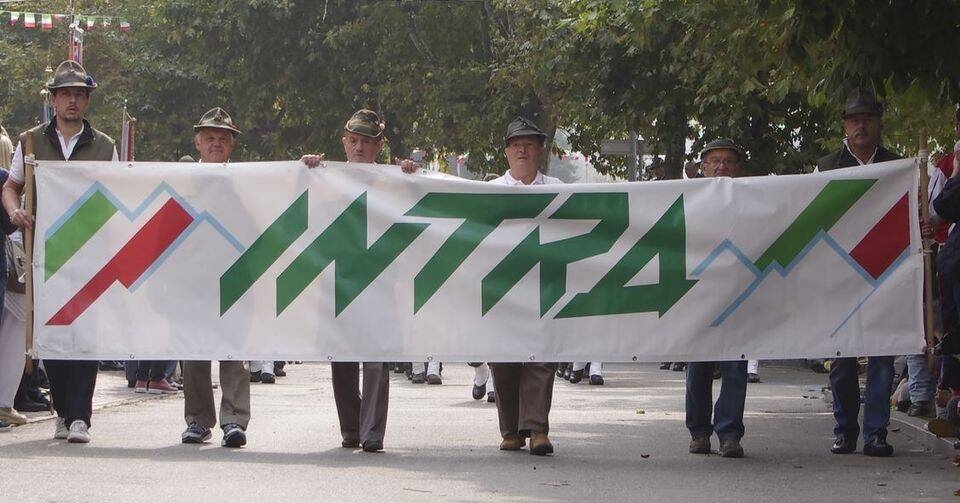 Immagine: ASS. NAZ. ALPINI SEZIONE INTRA