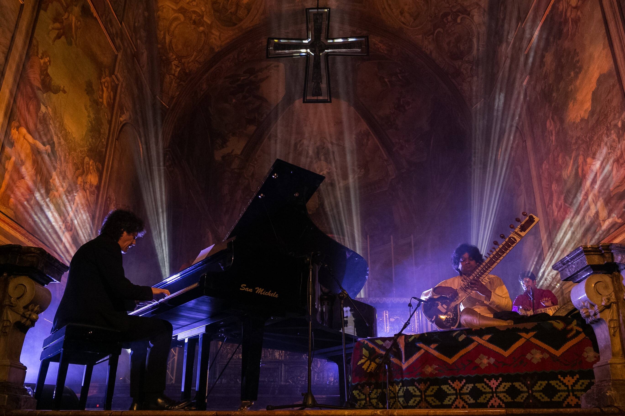 Immagine: Atlantis trio playing