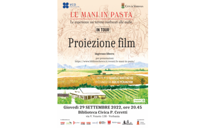 Immagine: Le mani in pasta