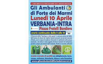 Immagine: Mercato Forte dei Marmi 10 04 23
