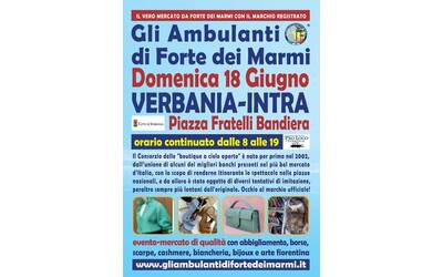 Immagine: Mercato Forte dei Marmi 18 06 23