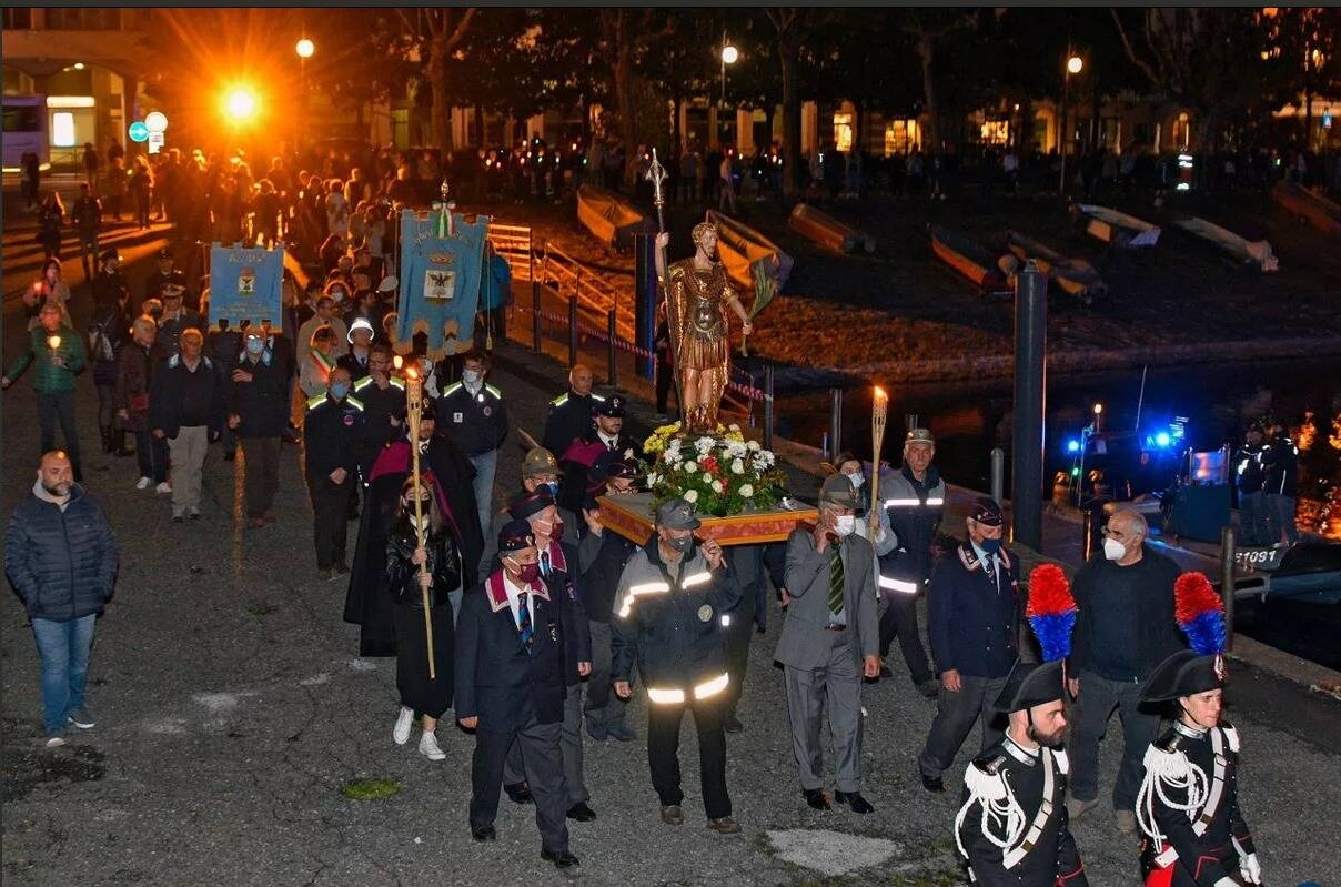Immagine: Processione san Vittore 08 05 23
