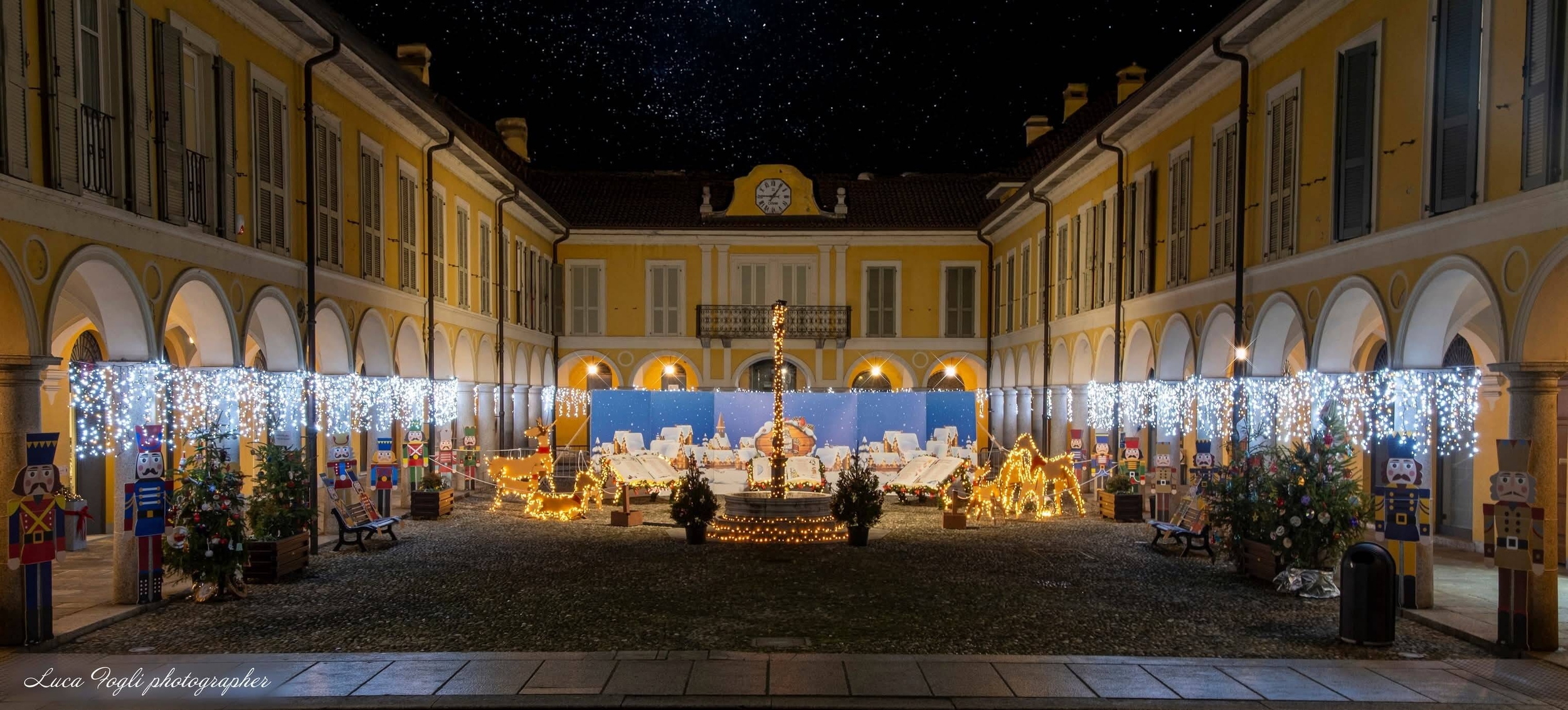 Favole di Natale in Piazza Pedroni