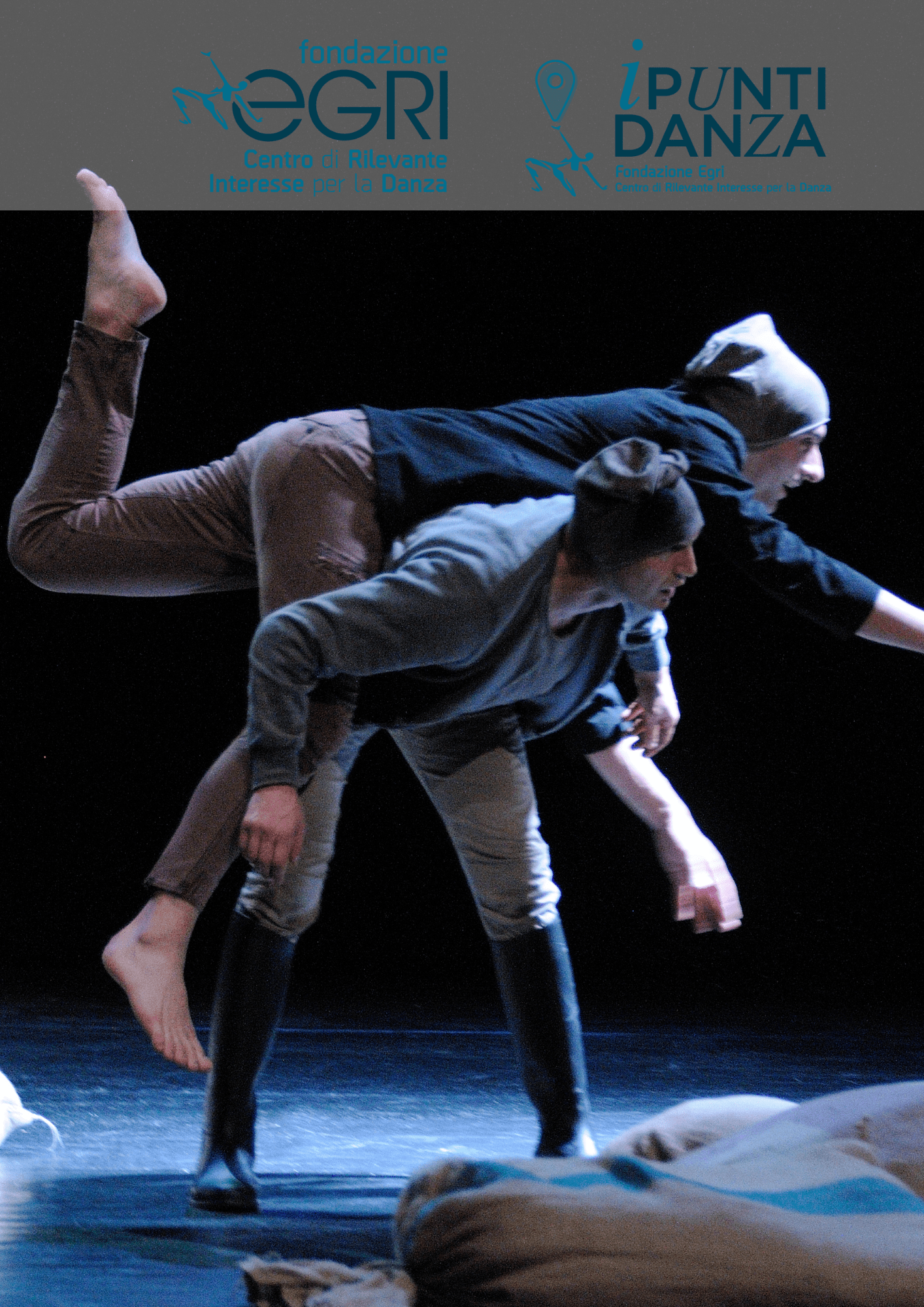 IL GATTO CON GLI STIVALI Compagnia Degli Istanti